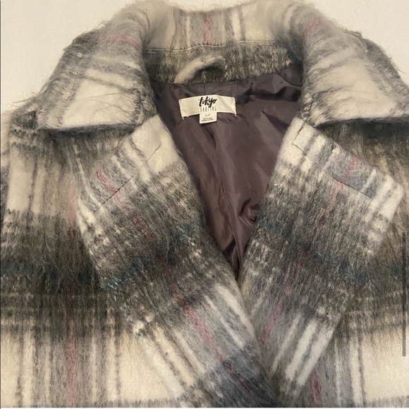 SOLD | Tokyo Darling | Oversized Fuzzy Plaid Coat - Picture 8 of 16
